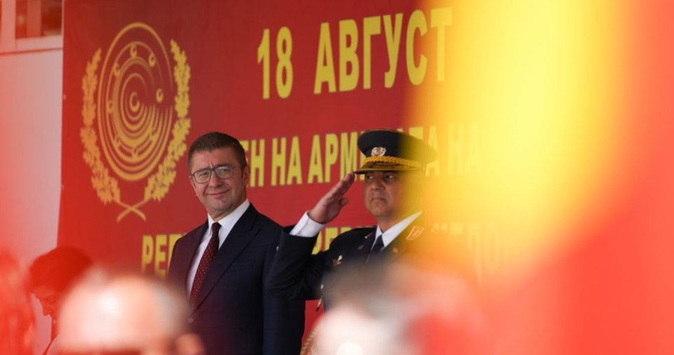 Мицкоски: Армијата е гаранција дека овој народ ќе има поле да се развива, да создава и да ја гради својата иднина