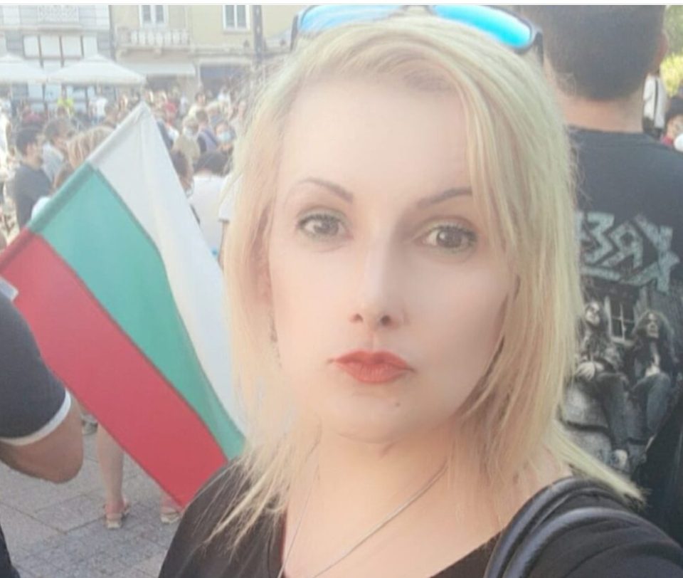 Бугарска пратеничка е загрижена што наскоро со Бугарија може да владеат Македонци