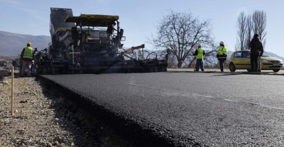 Николоски: Пробиени se 17 километри од новиот автопат Гостивар – Букојчани, дел од Коридорот 8