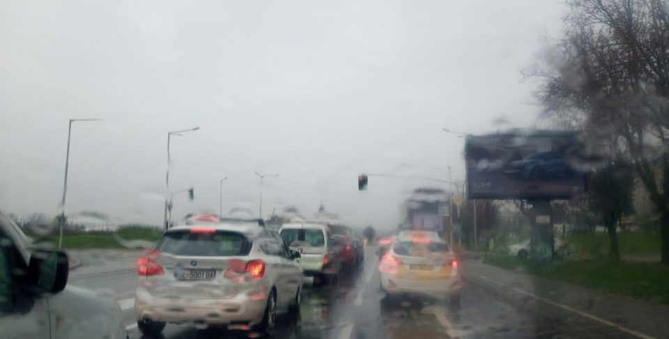 Нема веќе престројување како ви текне, пет метри пред семафорот, ќе има казни