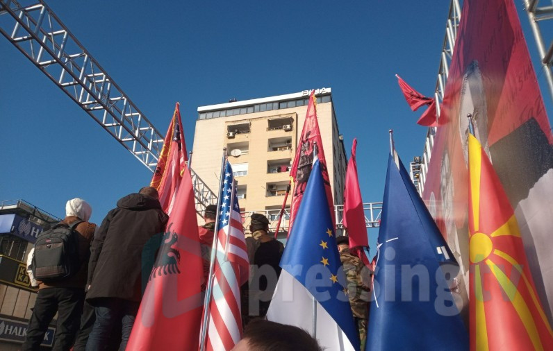 На протестот на УЧК немаше само косовско знаме (ФОТО)