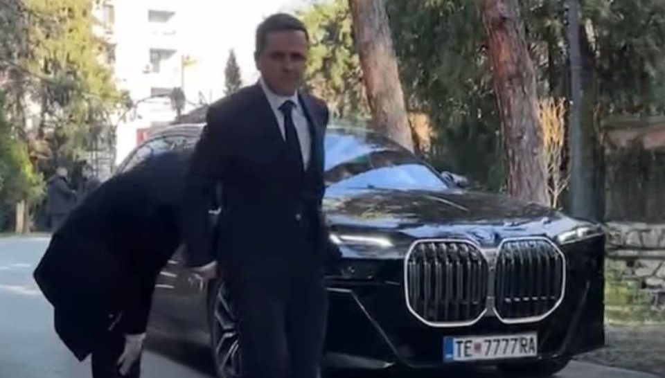 Касами сака кола бесна убава и лесна (ФОТО)