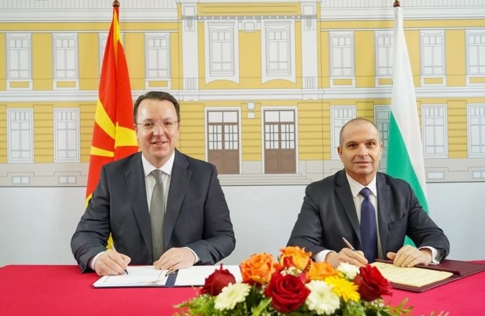 Николоски: Бугарија го ратификува договорот за изградба на меѓуграничен железнички тунел на Коридорот 8.