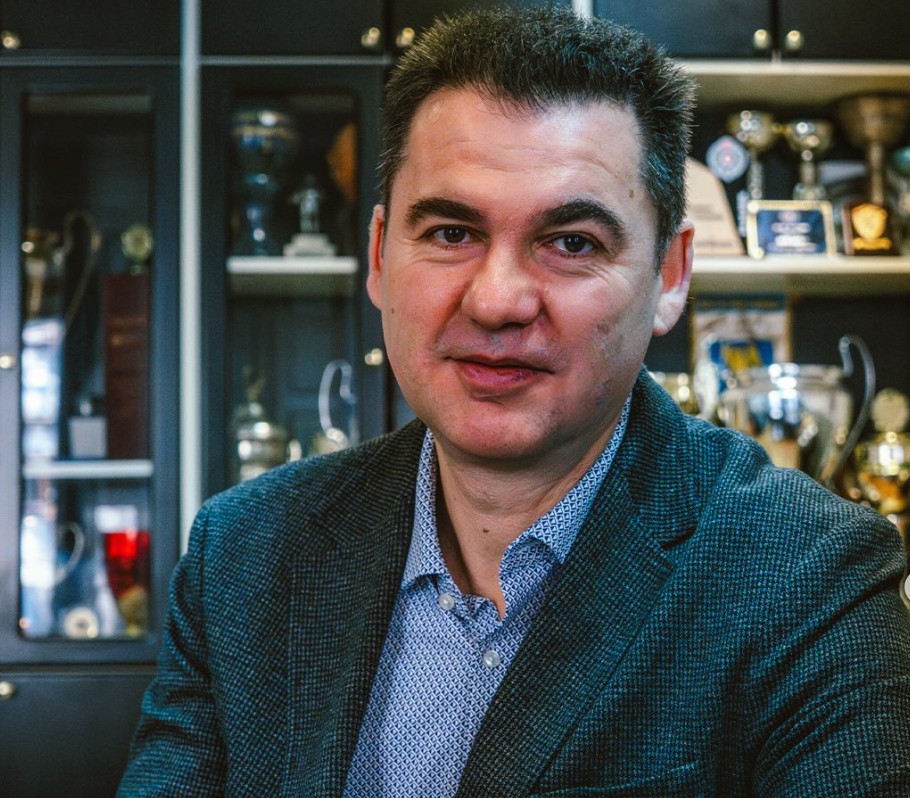 Раул со четворица „Македонци“ ќе брка пласман на СП
