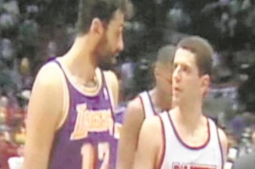 „Не можам да имам пријатели за одреден период“: Владе Дивац проговори за прекинатото другарство со Дражен Петровиќ