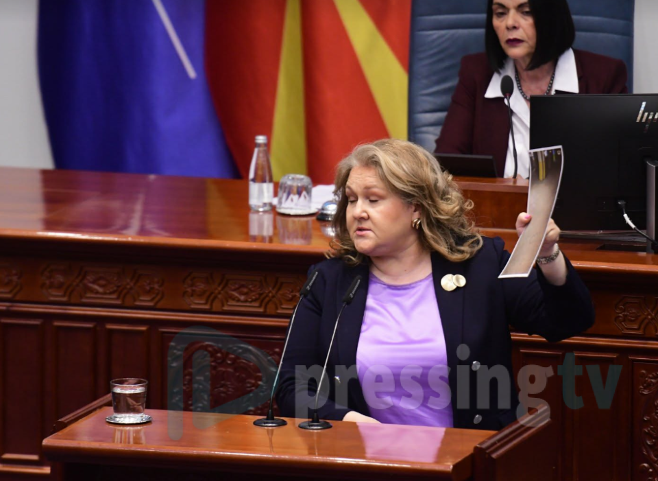 ВМРО-ДПМНЕ бара ЈО да отвори предмет и да ги провери наводите на Филипче за криминал тежок 37 милиони евра кај договорот за хеликоптерите, потпишан од Петровска
