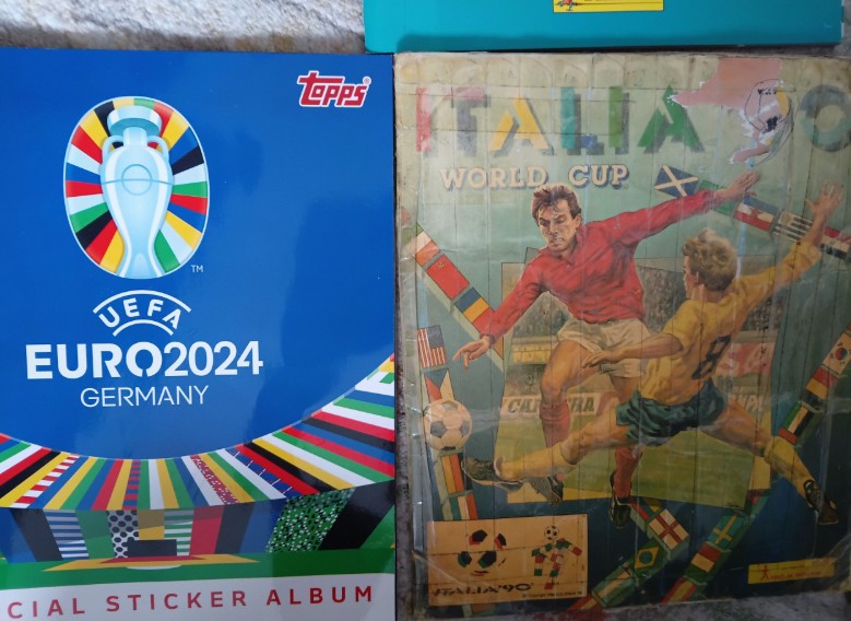 Собирањето сликички за Светското првенство стана вистински луксуз, за пополнување цел албум потребен е кредит