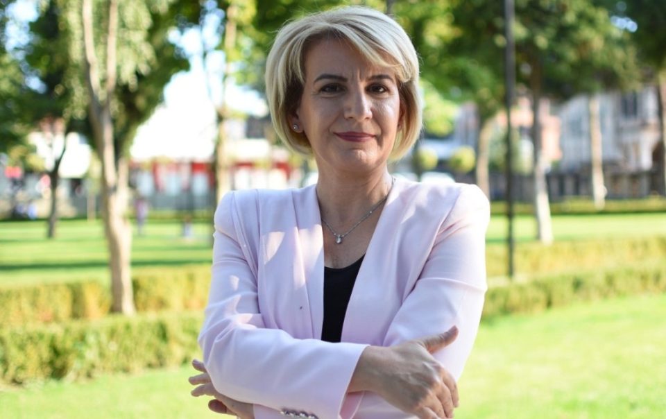 Не престануваат маките за кадрите на ДУИ: Синот и сопругот на Теута Арифи приведени за дрога