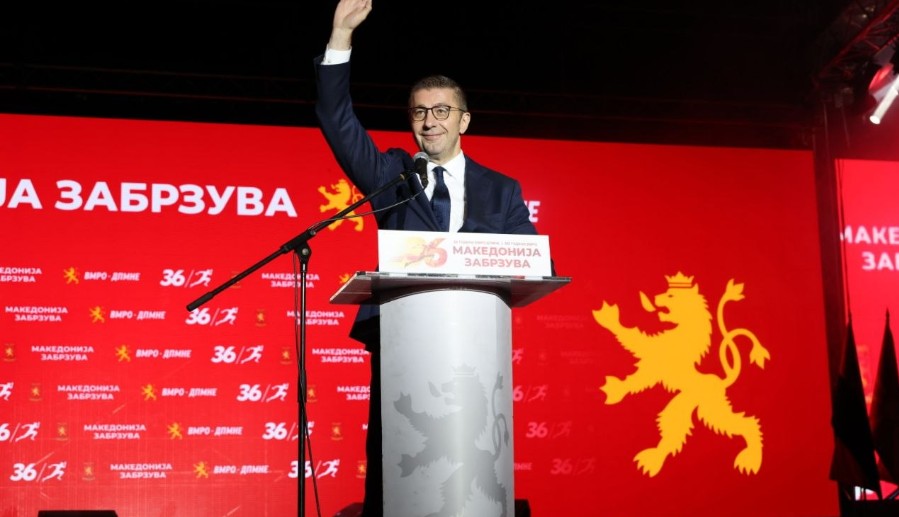 Мицкоски за спорот со Бугарија: Нема пазарење со нашиот македонски идентитет