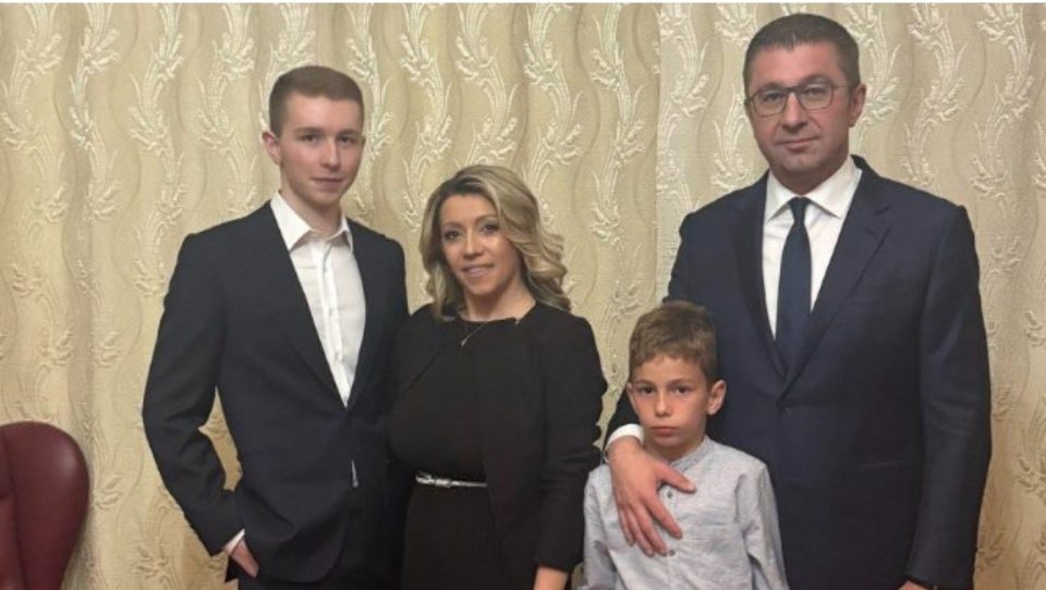 Бугарија негира дека дистрибиирале информации за патувањето на семејството на премиерот Мицкоски