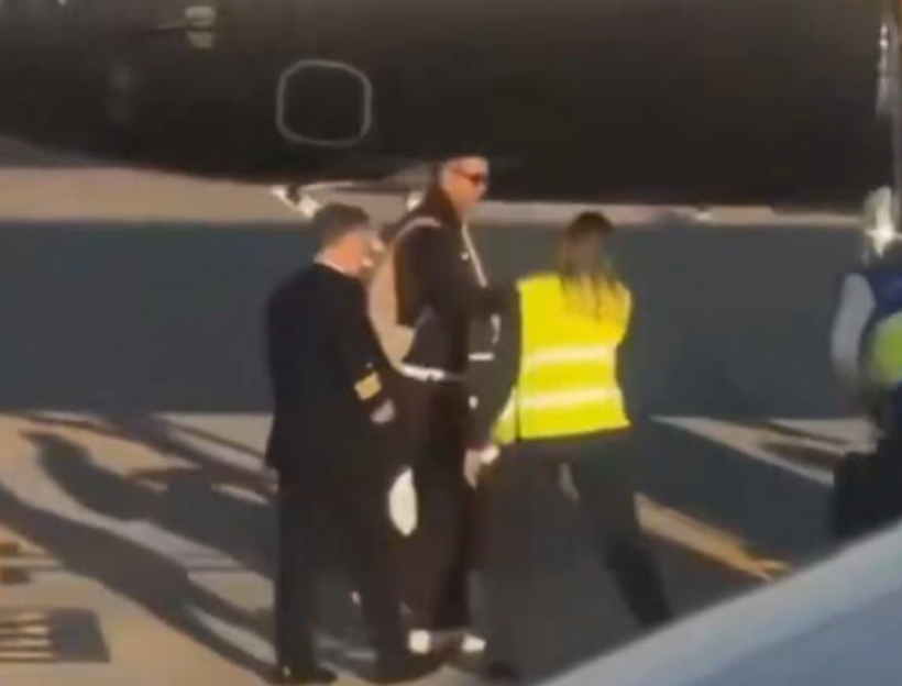 Роналдо дома се врати со приватен авион (ВИДЕО)