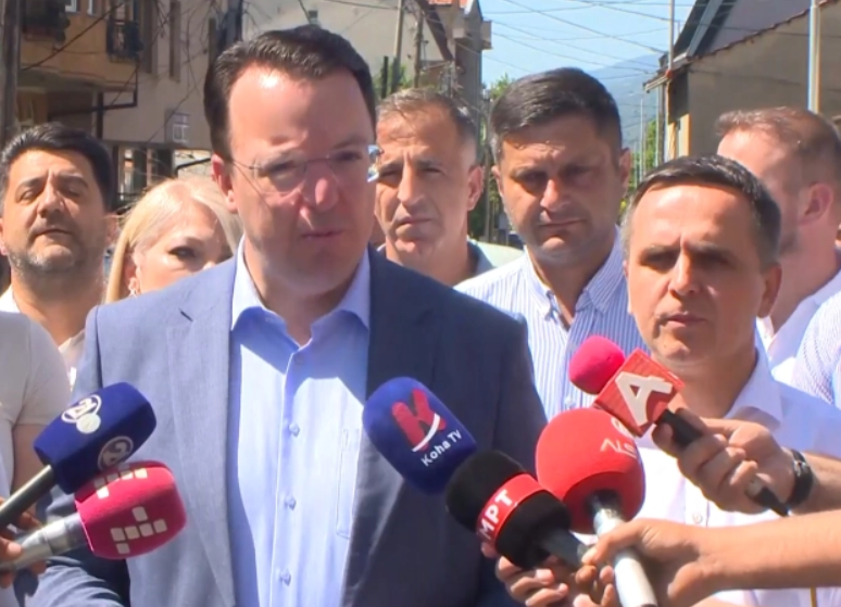 Николоски: Следната година првите километри од автопатот Тетово-Гостивар, работиме и на железничко поврзување со Албанија