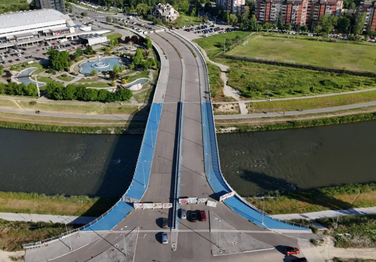 Денеска почнува пробивањето на трасата кај мостот „Генерал Михајло Апостолски“,попознат како „мост за ловење риба “