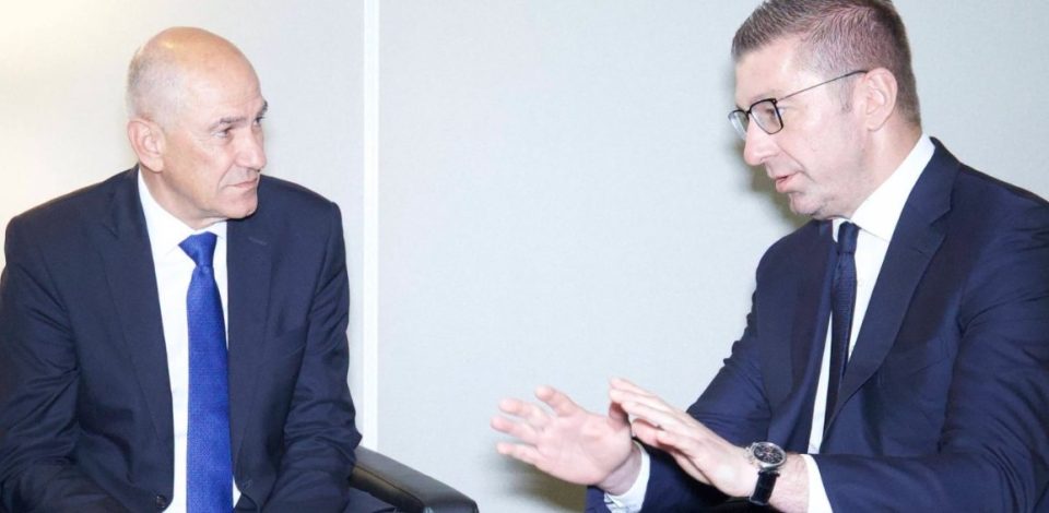 Во Њујорк средба Мицкоски – Јанша: Заеднички интерес е ова пријателство да го преточиме во уште посилна економска соработка