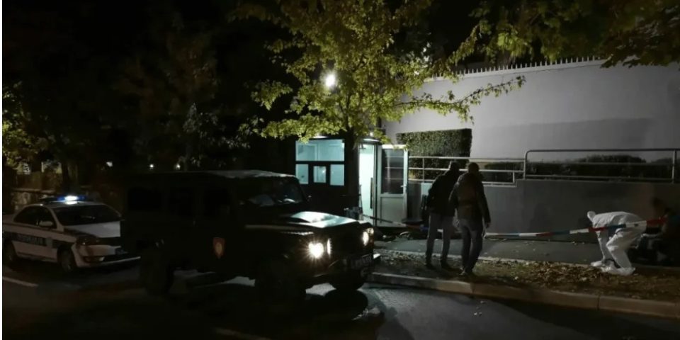 Извикувал Алах Акбар: Терористички напад пред амбасадата на Израел во Белград